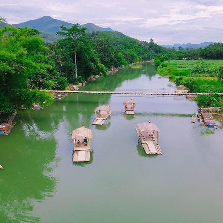 Thai House Pu Luong - Century Old Stilt House With Terrace Views Huong Ba Thuoc Eksteriør bilde