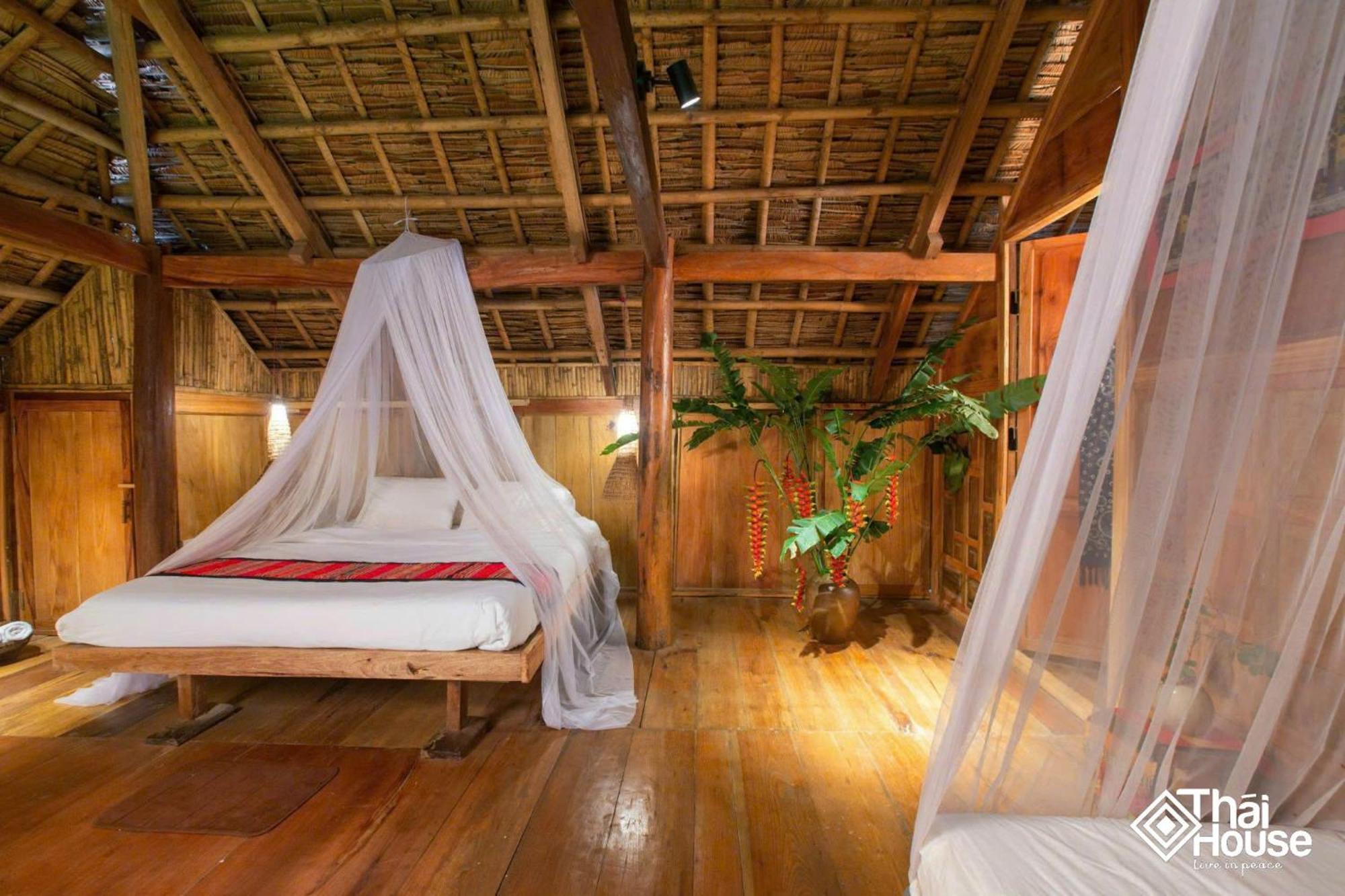 Thai House Pu Luong - Century Old Stilt House With Terrace Views Huong Ba Thuoc Eksteriør bilde